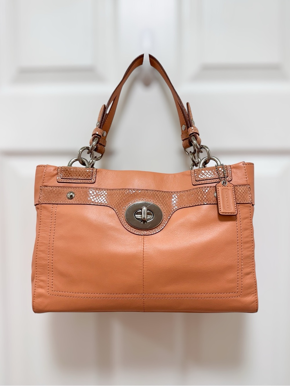 Coach Satchel Bag Legacy Turnlock Penelope Peach Leather Medium